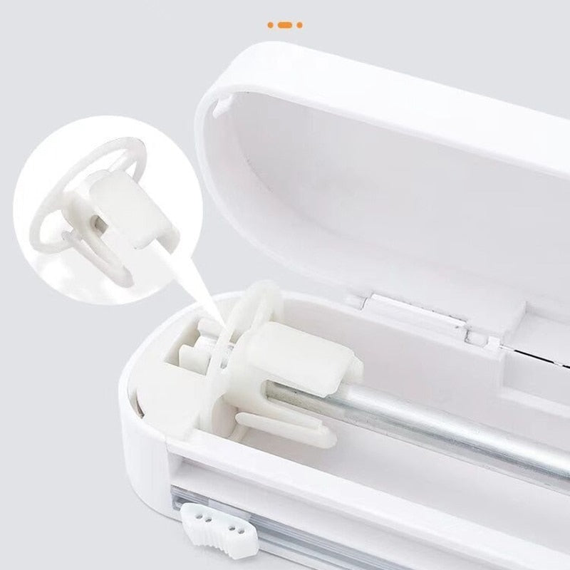 cling wrap dispenser